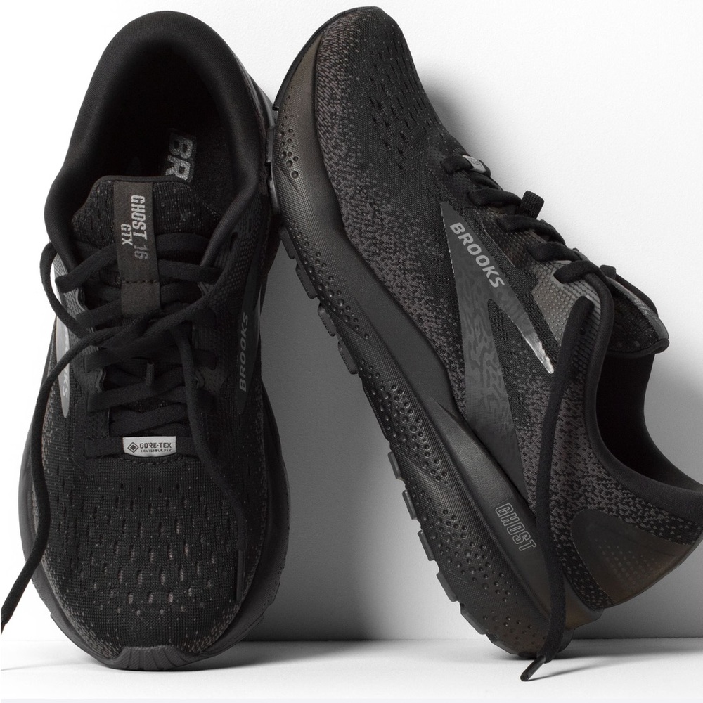 NWOT Brooks Ghost 16 Men’s Size 12 (D-medium) Triple Black Running Shoes